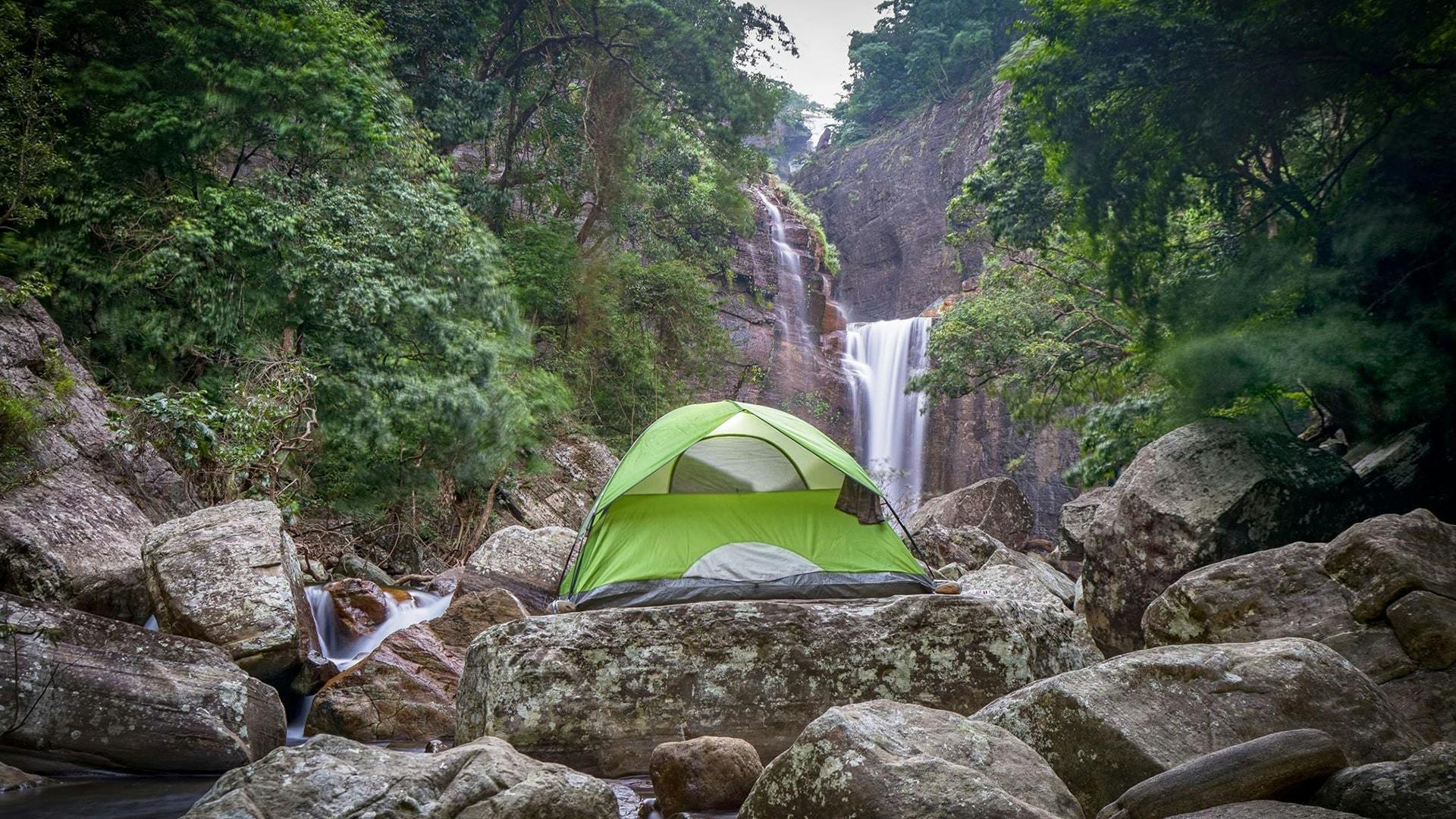 Camping & Relaxing