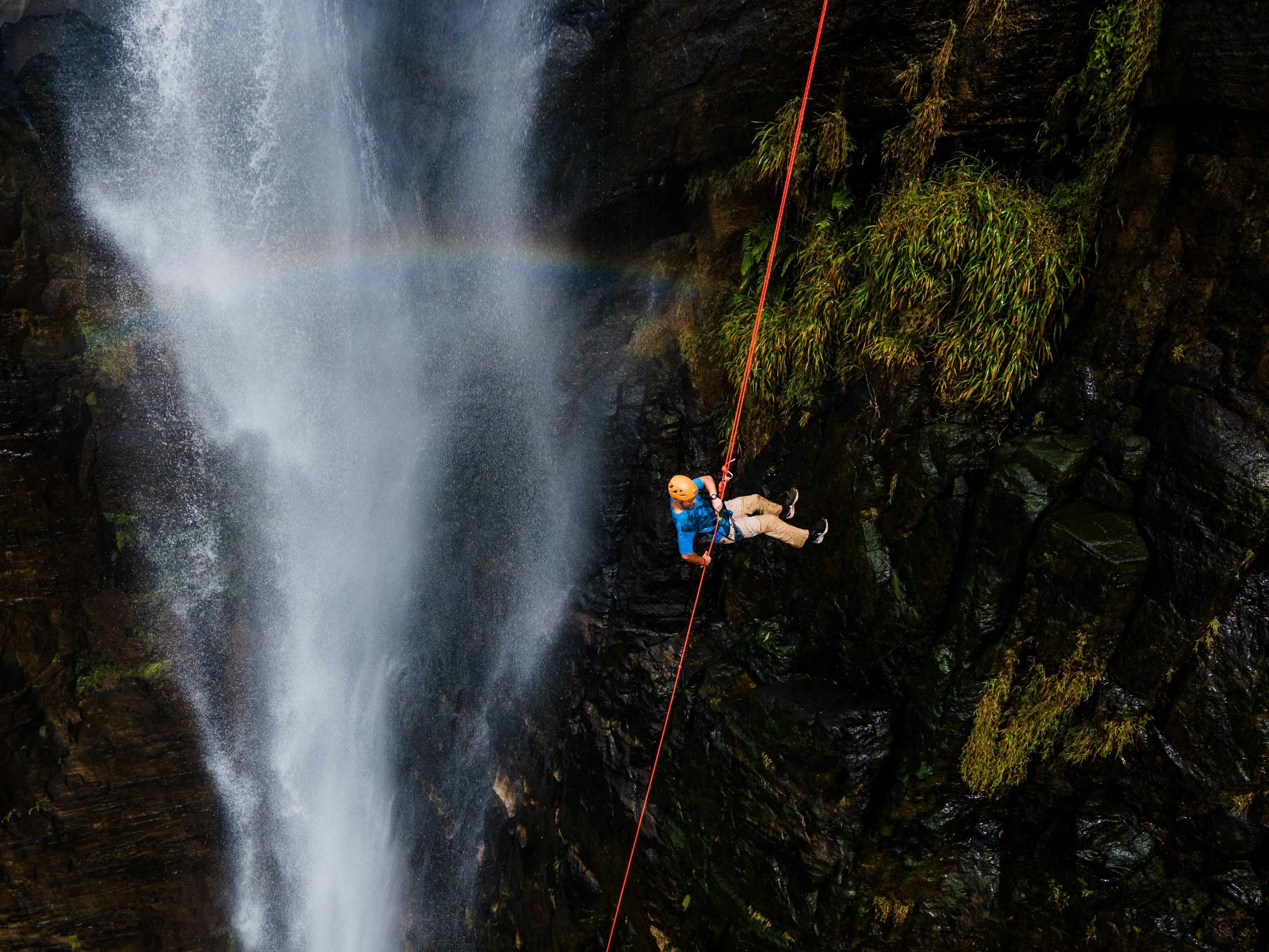 Diyaluma Waterfall Abseiling